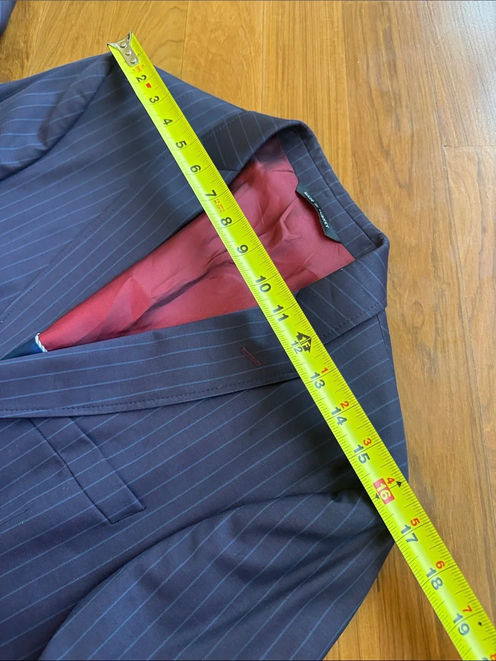 SARAR Interview Men's Navy/Purple Pinstripe Sharkskin 2-Button Blazer 38R